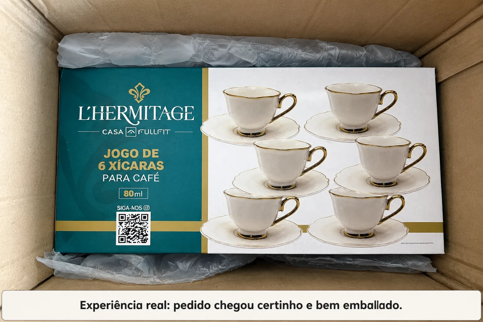 Jogo de 6 xícaras para café comprado na Shopee, na caixa, ao abrir o pedido